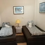 Alte Backstube Mit 3 Eingerichtet Fuer Monteure Und Firmen Appartamento *
