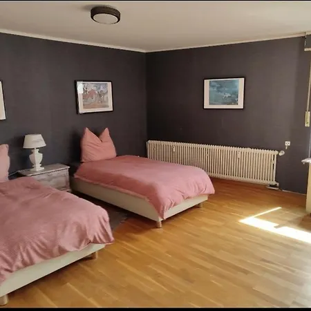 Alte Backstube Mit 3 Eingerichtet Fuer Monteure Und Firmen * Lügde