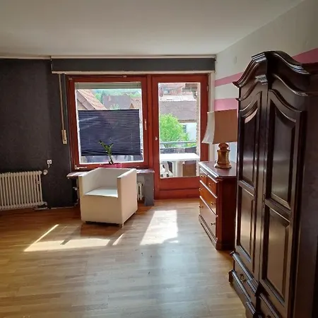 דירה Alte Backstube Mit 3 Eingerichtet Fuer Monteure Und Firmen