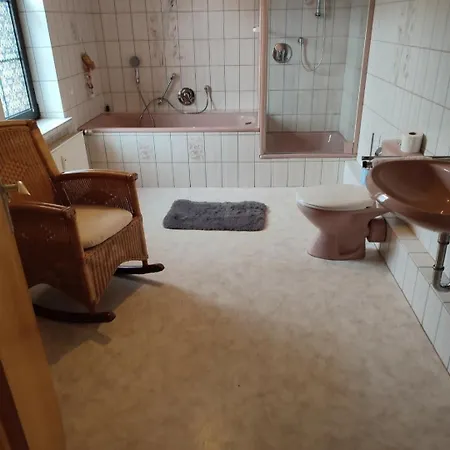 Alte Backstube Mit 3 Eingerichtet Fuer Monteure Und Firmen