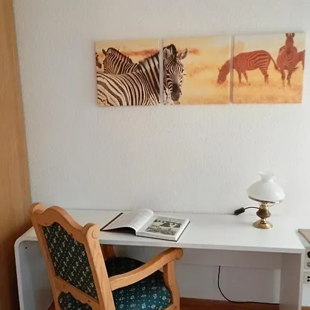 Alte Backstube Mit 3 Eingerichtet Fuer Monteure Und Firmen アパート