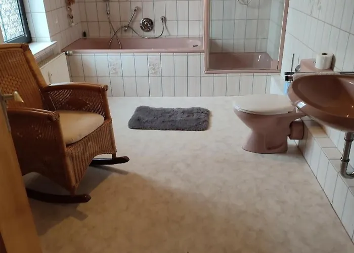 Alte Backstube Mit 3 Eingerichtet Fuer Monteure Und Firmen